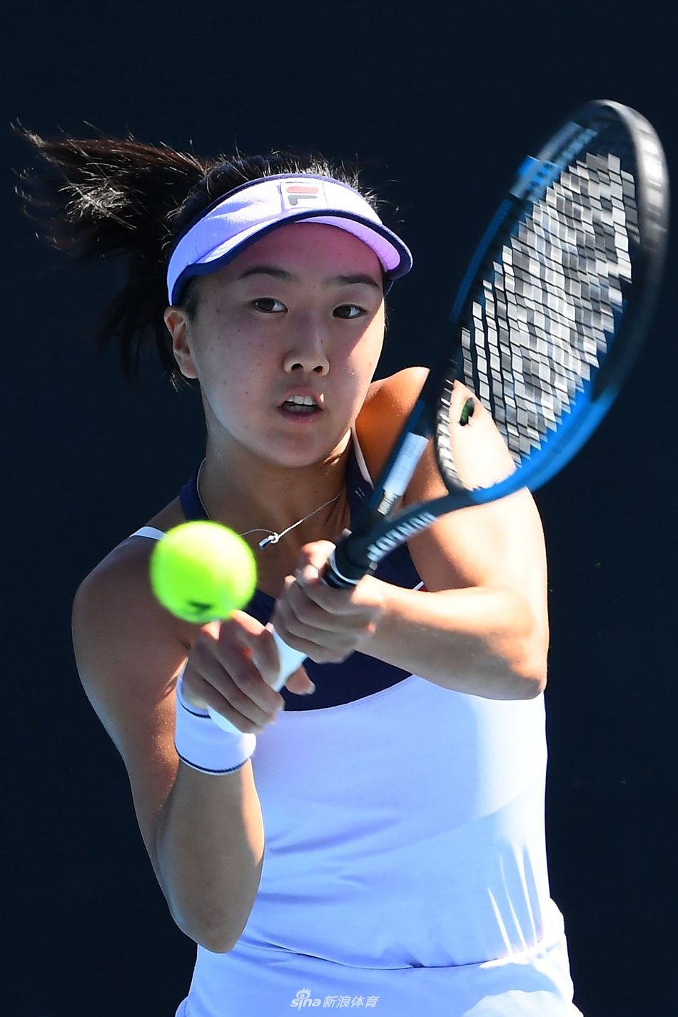 场上充满了 场上充满了